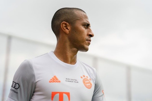 Liverpool evening headlines as Thiago Alcantara hint dropped - Bóng Đá