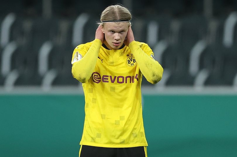Borussia Dortmund striker Erling Haaland makes Chelsea transfer decision - Bóng Đá