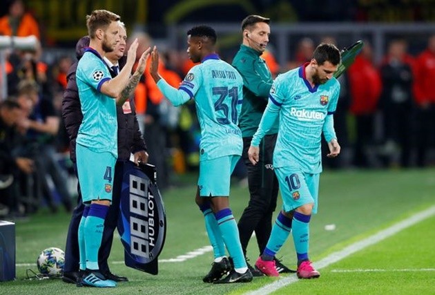 Barcelona fans all say the same thing as Lionel Messi returns from injury - Bóng Đá