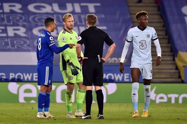 Gary Lineker says what all Leicester City fans are thinking after Chelsea VAR incident - Bóng Đá