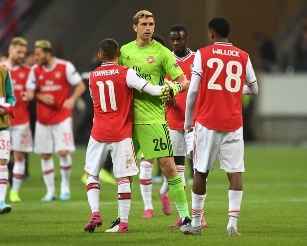 Arsenal's Emi Martinez reveals what Arsene Wenger said to influence his transfer decision - Bóng Đá