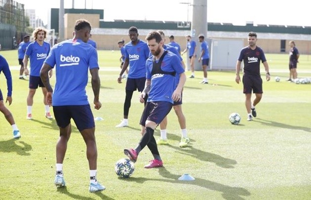 Messi trở lại luyện tập - Bóng Đá