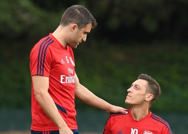 Sokratis Papastathopoulos responds to Mesut Özil’s latest Instagram post about Istanbul. “ - Bóng Đá