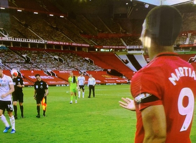 Anthony Martial steals Pogba solo and forgets match ball after scoring first hat-trick for Man Utd - Bóng Đá