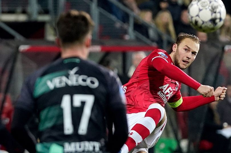 Tìm Carrick mới, Man Utd hãy đến AZ Alkmaar - Bóng Đá