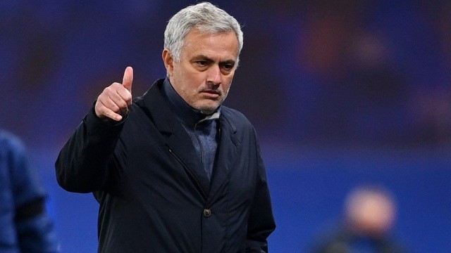 Hơn 12 năm không có danh hiệu, Mourinho vẫn nói cứng về chủ tịch đội nhà - Bóng Đá