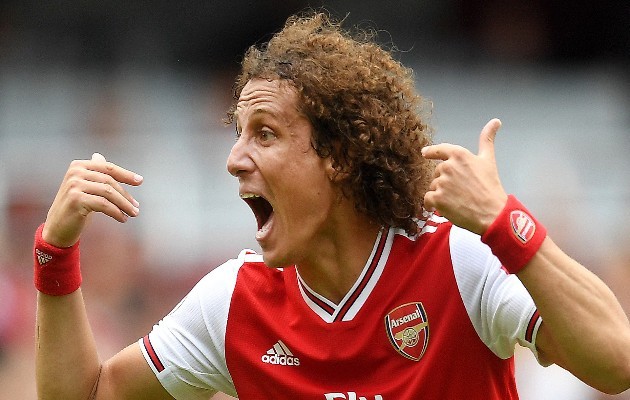 Luiz signs Arsenal extension  - Bóng Đá