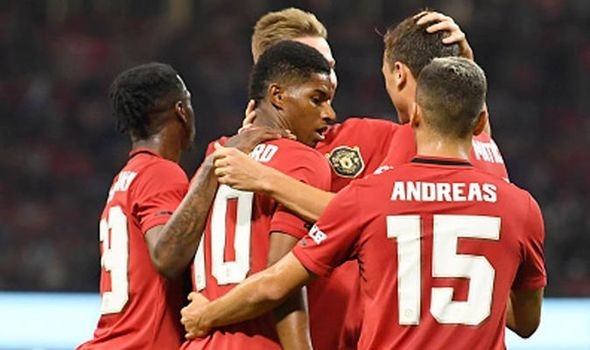 Frank Lampard như người hùng, cầm tay không bước vào 