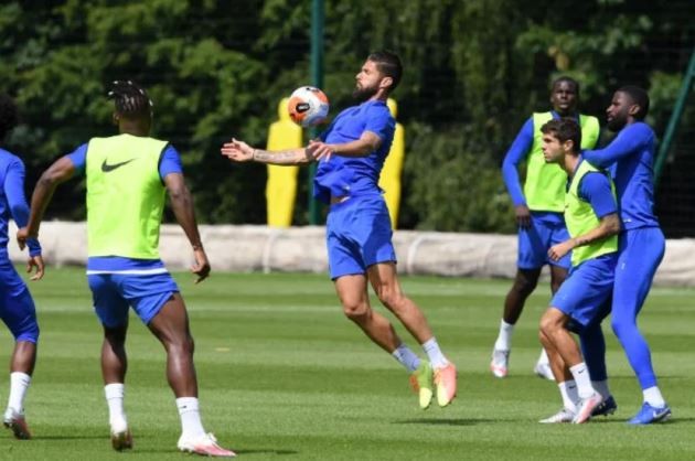 Đẩy Eriksen, Martinez lên băng ghế dự bị; Conte 