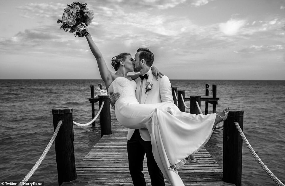 Ghi ba bàn trong 20 phút cuối, Dortmund lội ngược dòng ngoạn mục - Bóng Đá