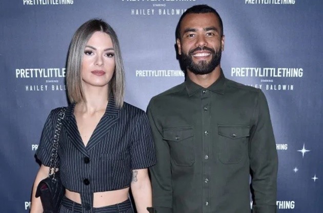 Neuer kiến tạo từ phần sân nhà, Bayern hoàn tất 