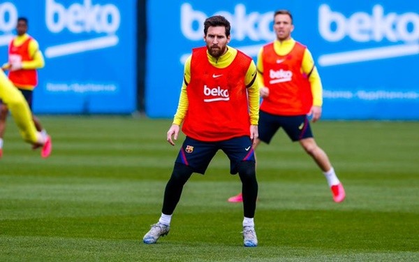 Ảnh Man Utd đến sân tập - Bóng Đá