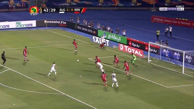 Kevin Malcuit, người từng được Arsenal nhắm để thay thế Bellerin là ai? - Bóng Đá