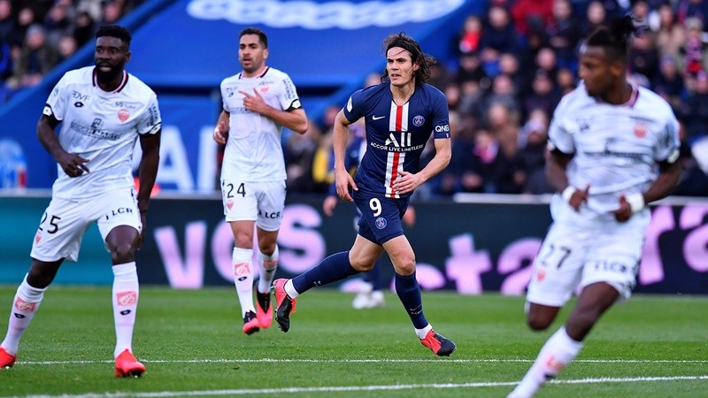 Cavani makes 200th L1 appearance - Bóng Đá