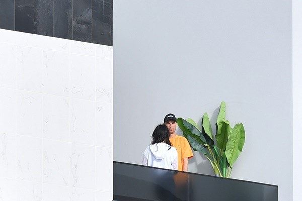 Lộ diện hình ảnh Ronaldo cách ly - Bóng Đá