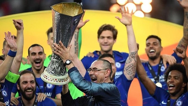 Thị sát Juve, Sarri khiến hai nhân vật quan trọng nhất Juve phải ra đón - Bóng Đá
