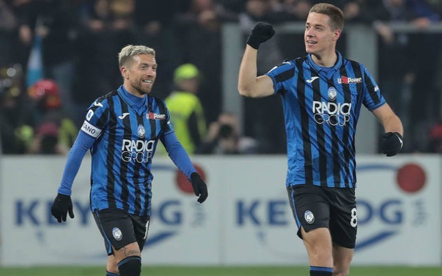 Real ra mắt áo đấu màu xanh - Bóng Đá