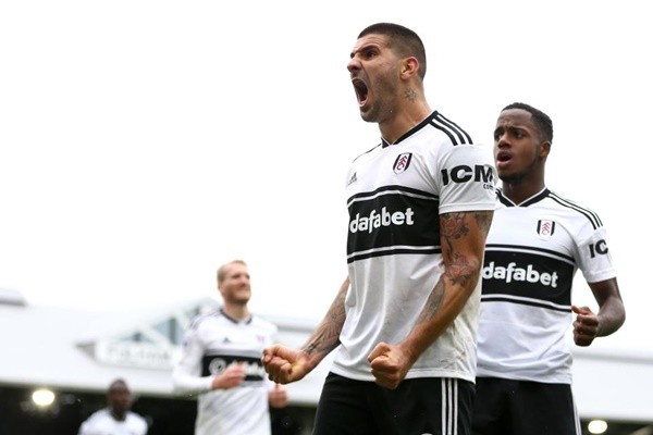 Tottenham chiêu mộ Aleksandar Mitrovic - Bóng Đá