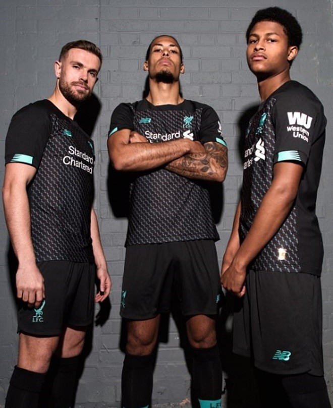 Messi’s worst ever team-mates XI including Wigan and Sunderland flops and ex-Arsenal ace Song who failed at Barcelona - Bóng Đá