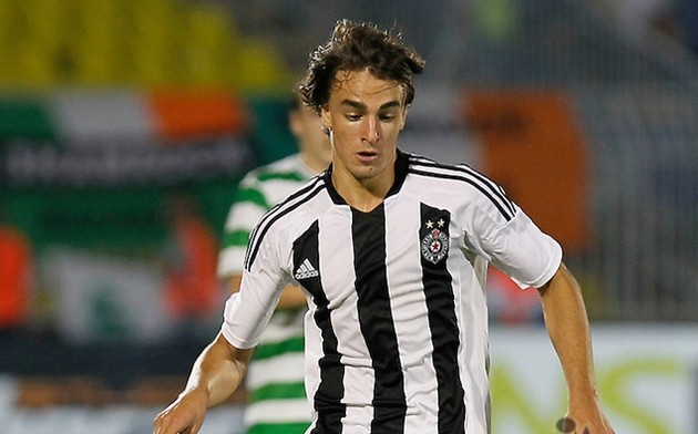 “Who needs Maguire” – Manchester United star’s performance has these Red Devils fans questioning need for major transfer - Bóng Đá