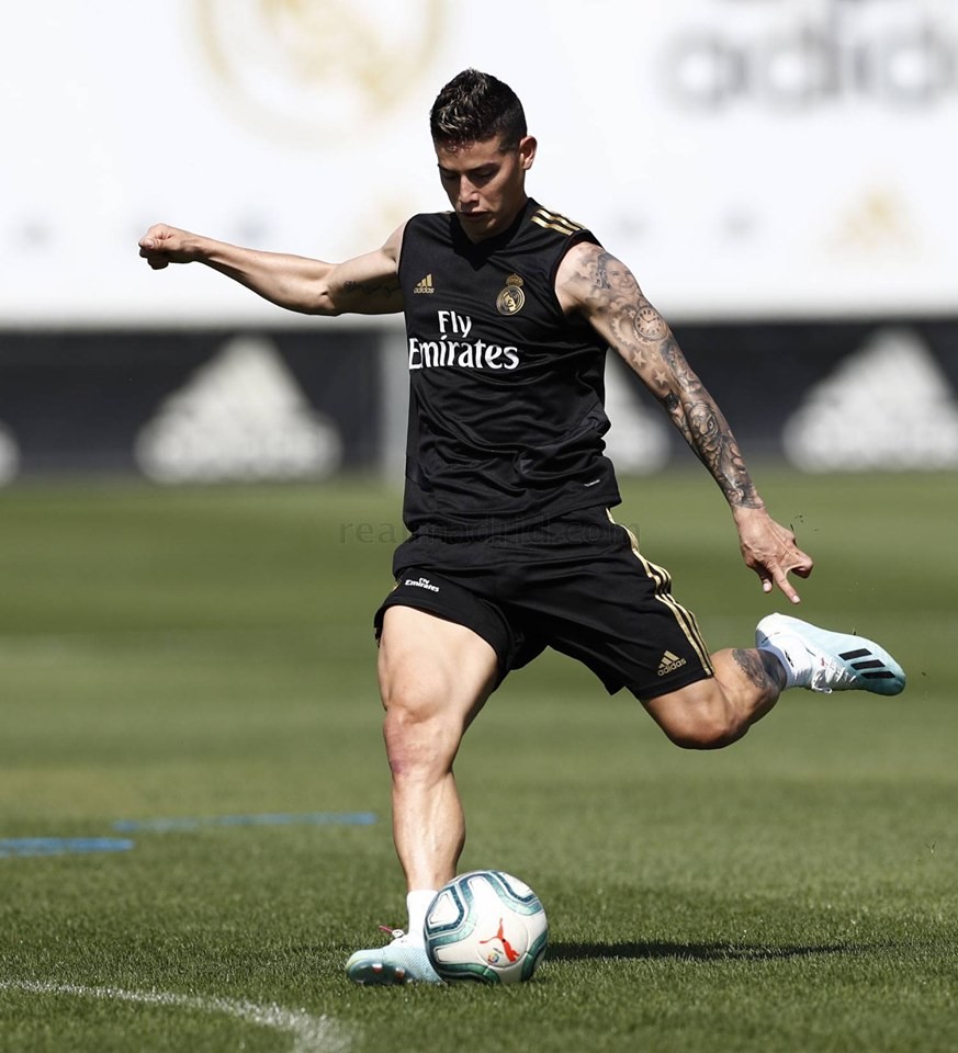 Real Madrid tập luyện - Bóng Đá