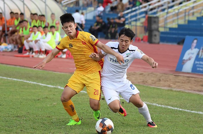 Manchester United: Fans give mixed response to Lindelof’s international goal - Bóng Đá
