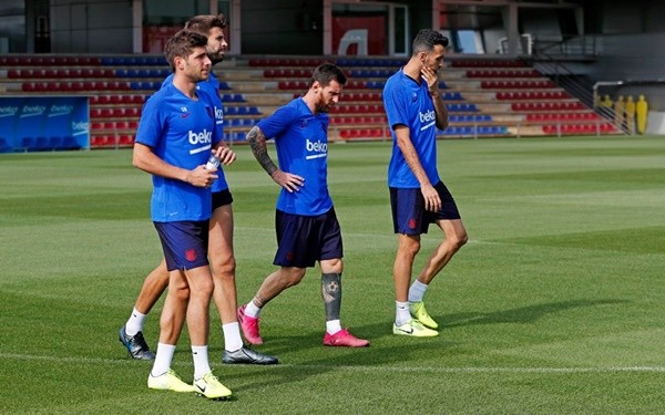 Lenglet, two other Barca stars included in Champions League Team of the Week, Messi & De Jong left out - Bóng Đá