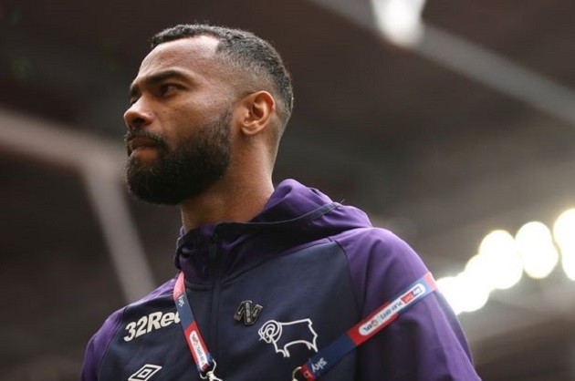 Gerrard responds to former teammate Heskey claims about him getting managerial job thanks to skin colour - Bóng Đá