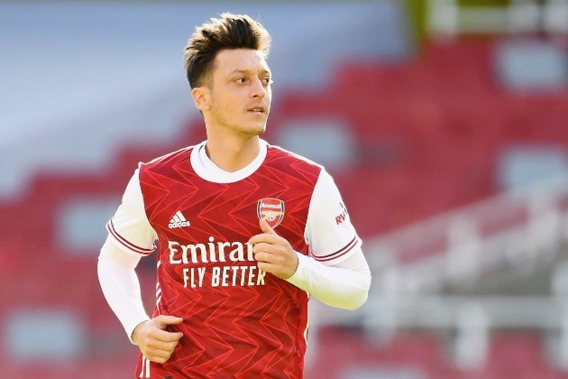 ARSENAL’S PLAYERS THINK ARTETA SHOULD SELL ‘PHENOMENAL’ STAR THIS MONTH - Ozil - Bóng Đá