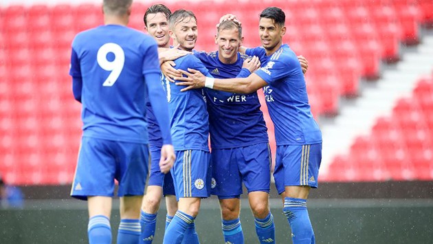 KINH HOÀNG! 'Máy chém' Shawcross chấn thương y như cách Ramsey từng bị - Bóng Đá