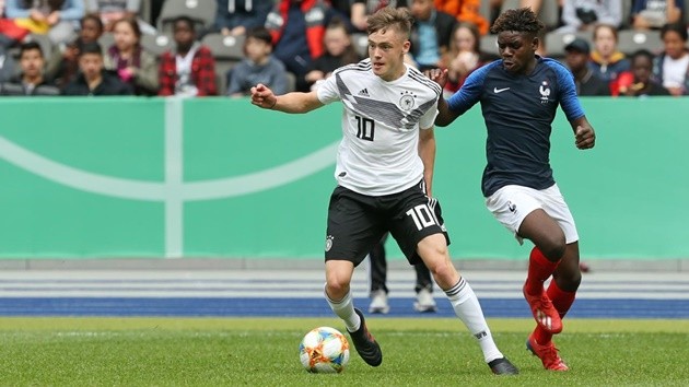 Florian Wirtz: Bundesliga's new teen star that Liverpool & Bayern missed out on - Bóng Đá