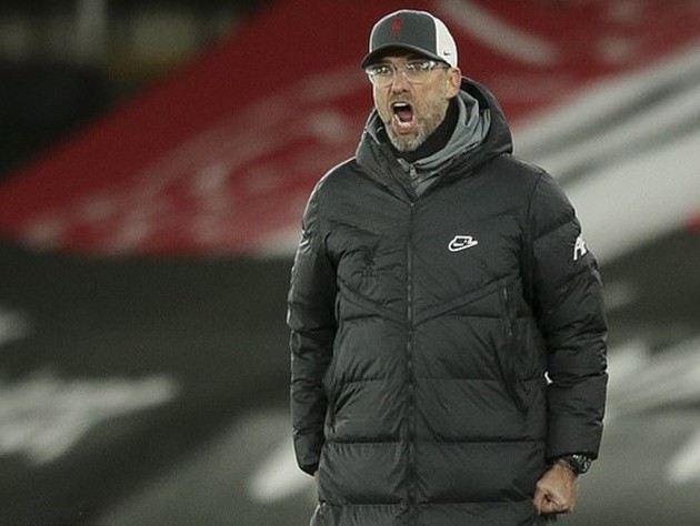 Đường chuyền thiên tài của Thiago dành cho Salah - Bóng Đá