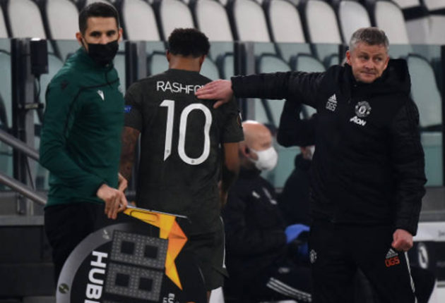 Manchester United now have a chance to trial their new defensive triangle - Bóng Đá