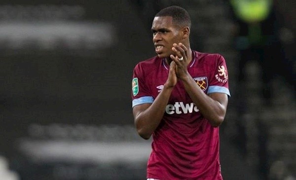 De Ligt chiếm 'spotlight' của Ronaldo khi Juve đặt chân tới Singapore - Bóng Đá