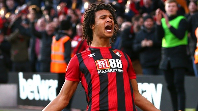 Man City-bound Nathan Ake celebrates huge summer as he gets engaged to stunning girlfriend Kaylee Ramman - Bóng Đá