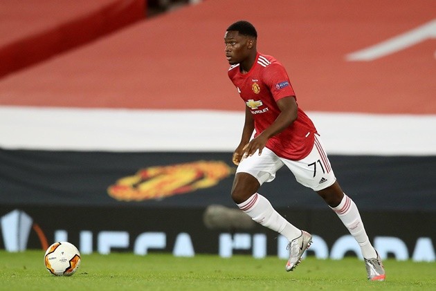 Ole Gunnar Solskjaer urges Manchester United wonderkid Teden Mengi to impress Wayne Rooney at Derby  - Bóng Đá