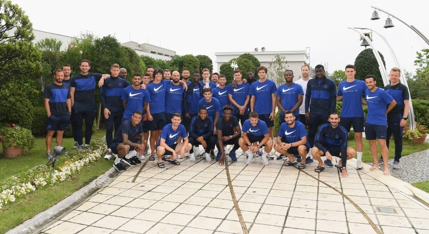 Chùm ảnh: Chelsea tung hoành ở Nhật, rước cúp Rakuten! - Bóng Đá