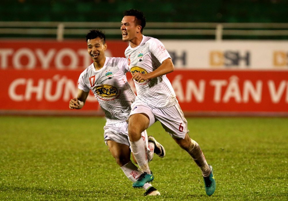 Lee Nguyễn chú ý, V-League không phải mảnh đất lành với cầu thủ gốc Mỹ - Bóng Đá