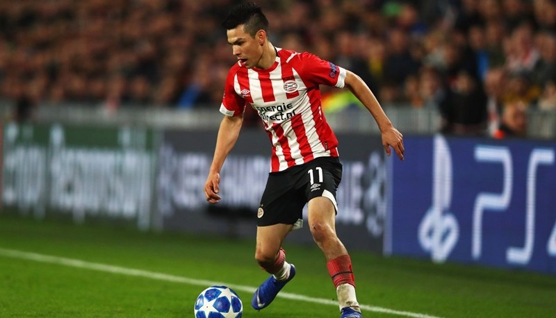 Napoli mua Hirving Lozano - Bóng Đá