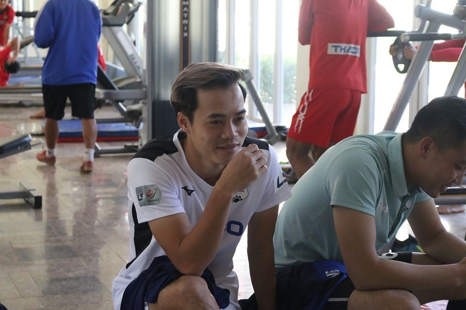 Tuấn Anh, Văn Toàn tươi rói trong ngày HAGL ra mắt áo đấu 2020 - Bóng Đá