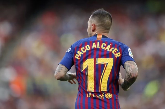 Paco Alcácer doesn’t know if he would celebrate after scoring at the Camp Nou - Bóng Đá