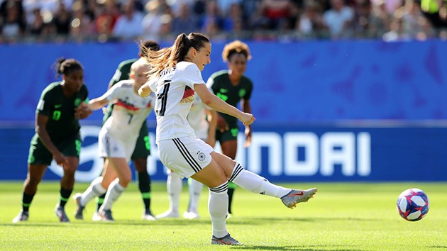 ẢNH SAU TRẬN: NỮ ĐỨC THẮNG NIGERIA - Bóng Đá