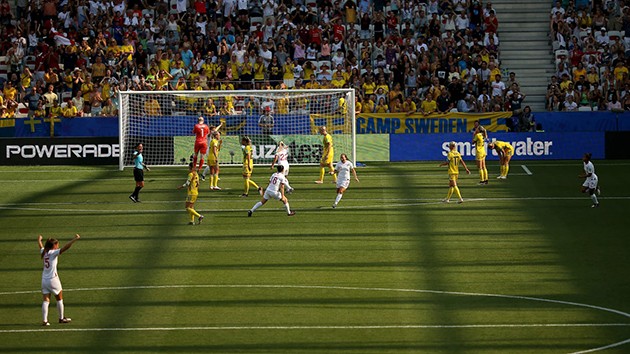 bài ảnh trận: Nữ Anh thua Thụy Điển (sáng lên) - Bóng Đá