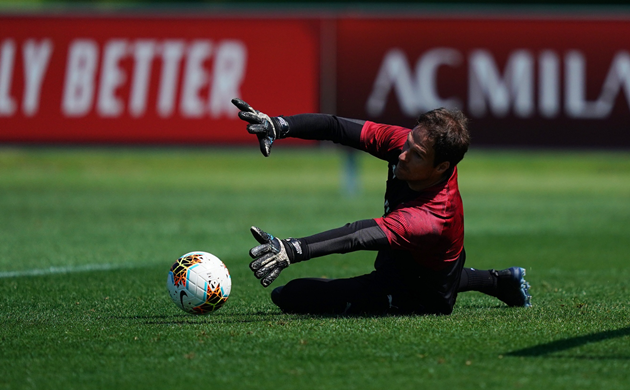 Ảnh AC Milan - Ibrahimovic tập ngày 21.5 - Bóng Đá