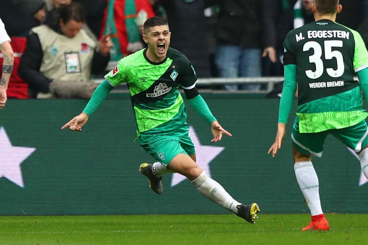 Liverpool cử trinh sát xem giò Milot Rashica - Bóng Đá