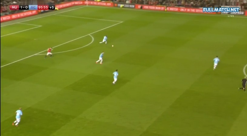 Trong cùng 1 đêm, Ederson và Benzema 