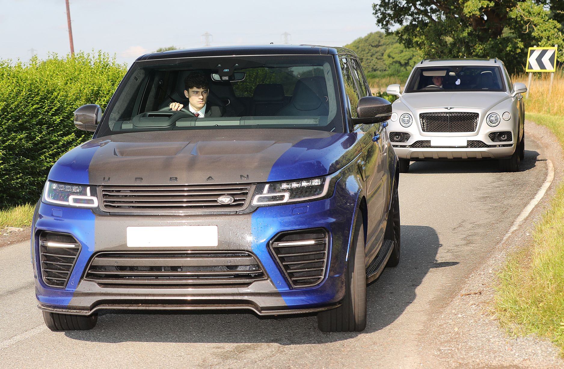 Manchester United players arrive for training - Bóng Đá