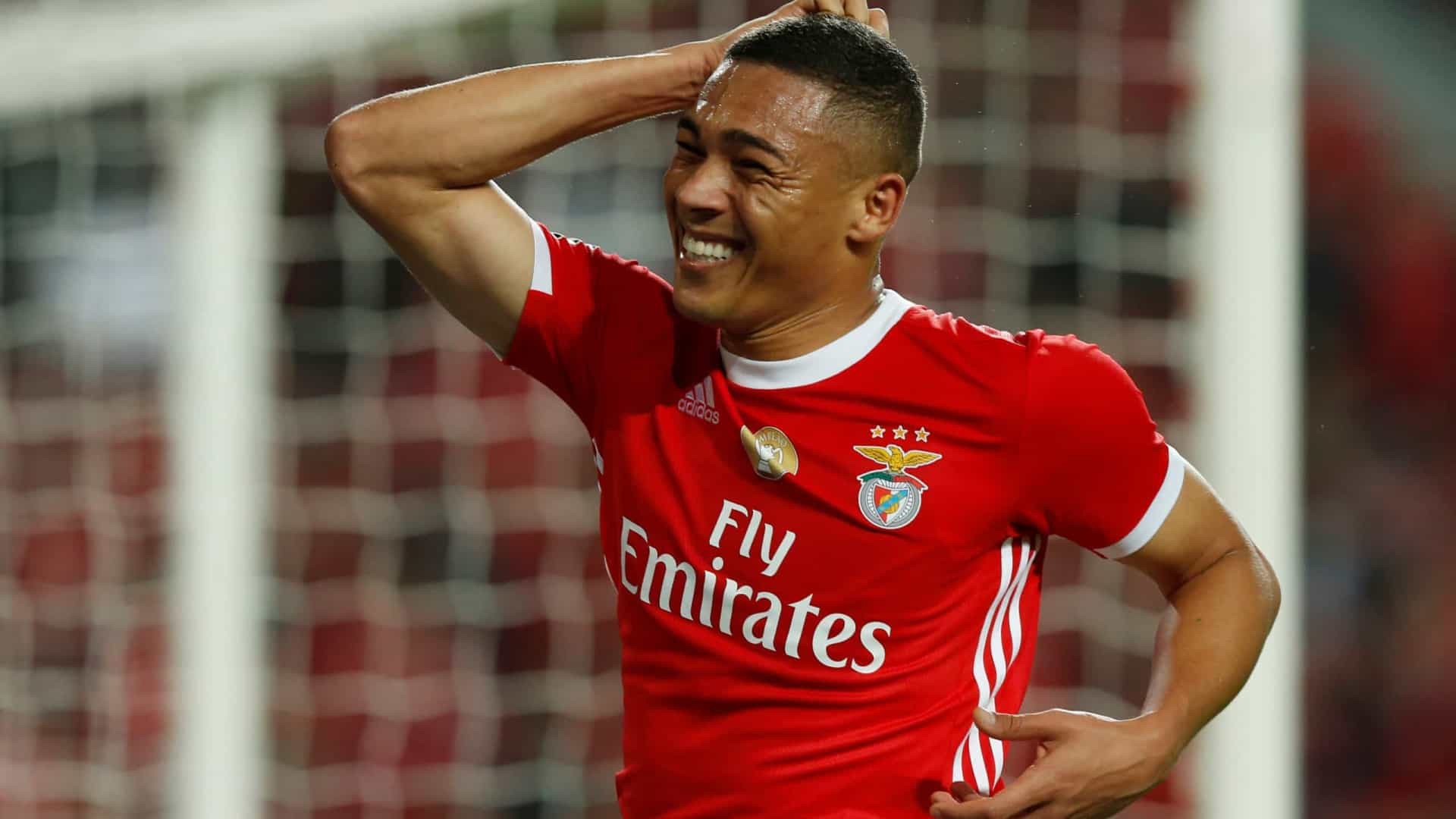 Liverpool cử tuyển trạch xem giò Carlos Vinicius và Ruben Dias - Bóng Đá