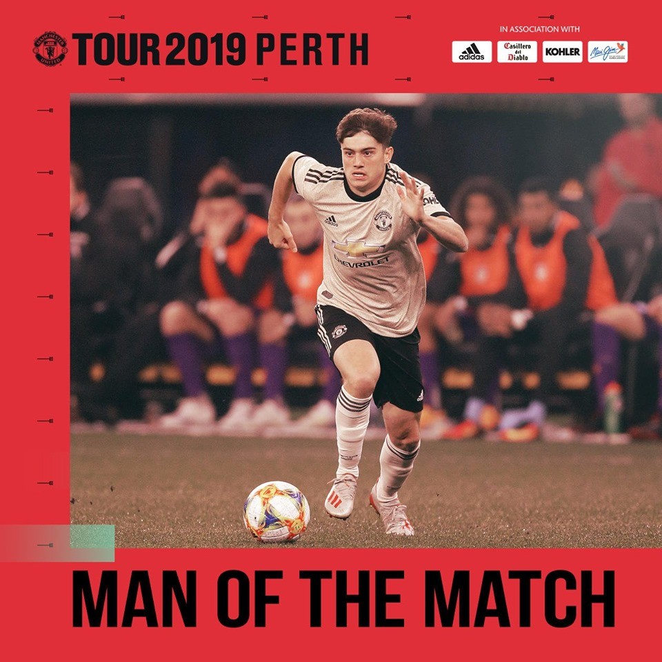 Đá trận đầu cho M.U, James và Wan-Bissaka thể hiện thế nào? - Bóng Đá