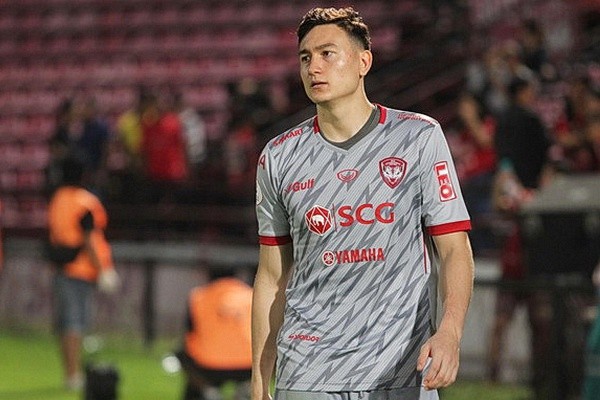 XONG! Văn Lâm nhận cú sốc lớn tại Muangthong United - Bóng Đá